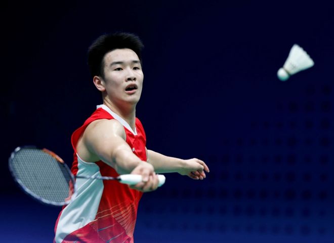 模糊不清的 模糊不清的