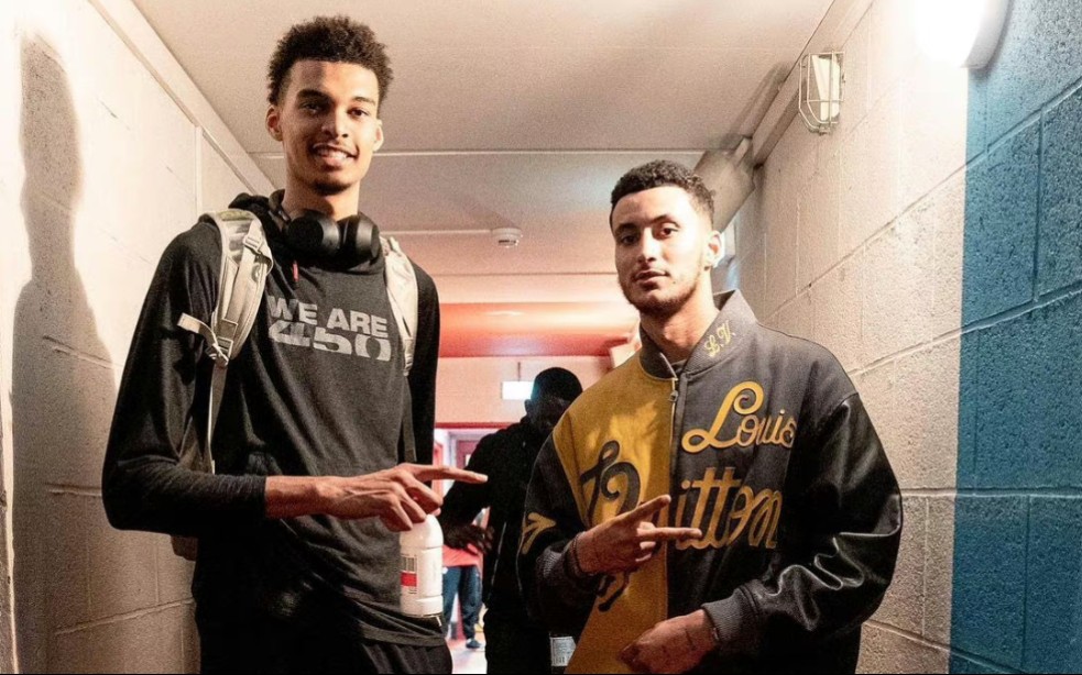 他完成了从 他完成了从