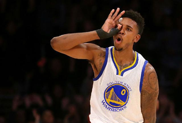 击败亚利桑 击败亚利桑